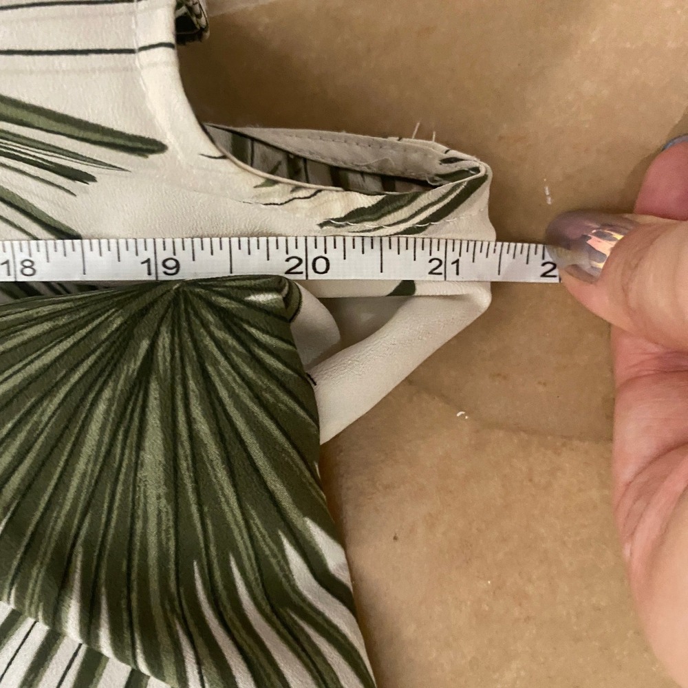 A New Day Large White Green Palm Leaf Print Button Up Collared Vest Blouse - Picture 7 of 7